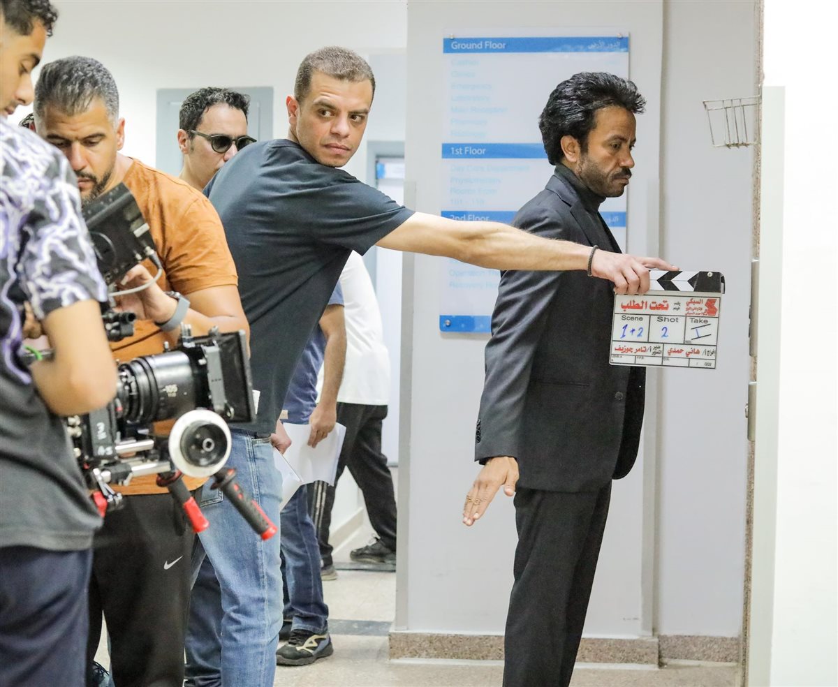 من تصوير فيلم “تحت الطلب”