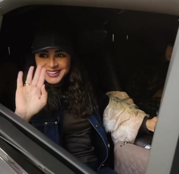 لحظة وصول أنغام إلى جدة