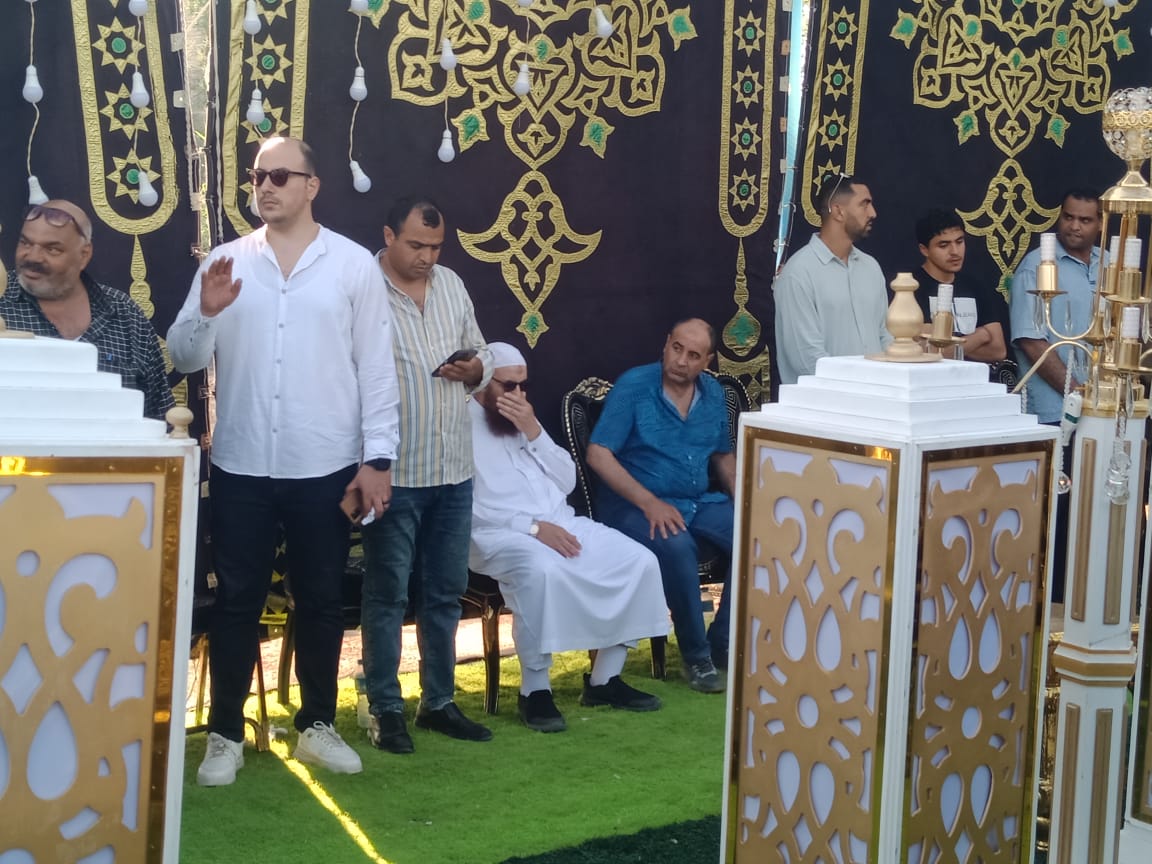 جنازة الفنان القدير عبدالعزيز مخيون