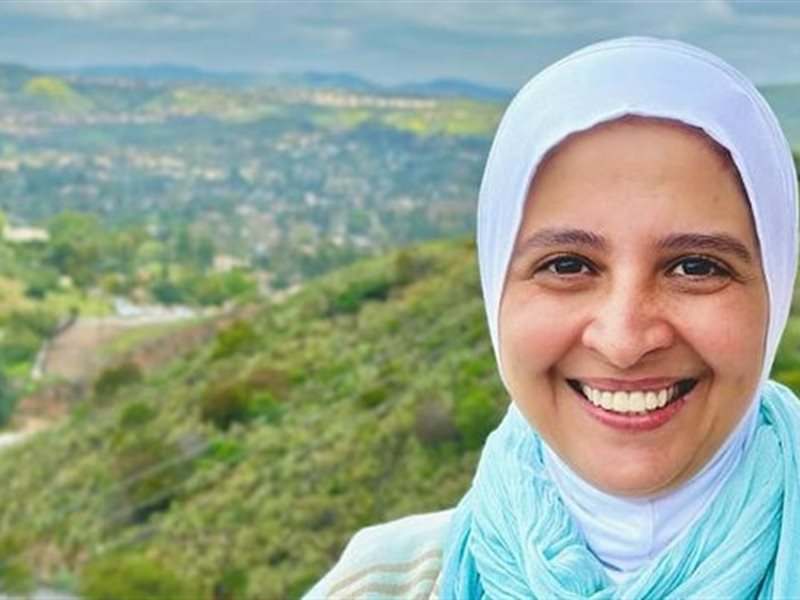 الفنانة حنان ترك