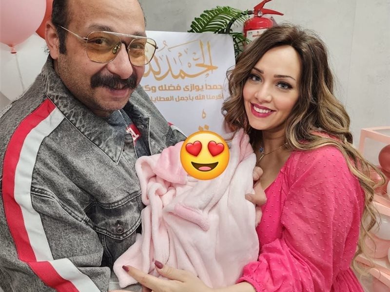 محمد ثروت و زوجته