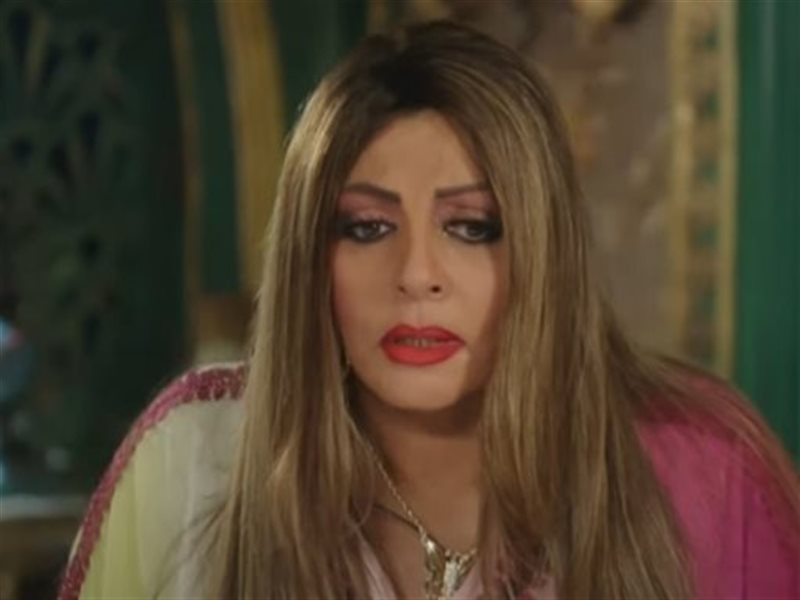 هالة صدقي تدافع عن 