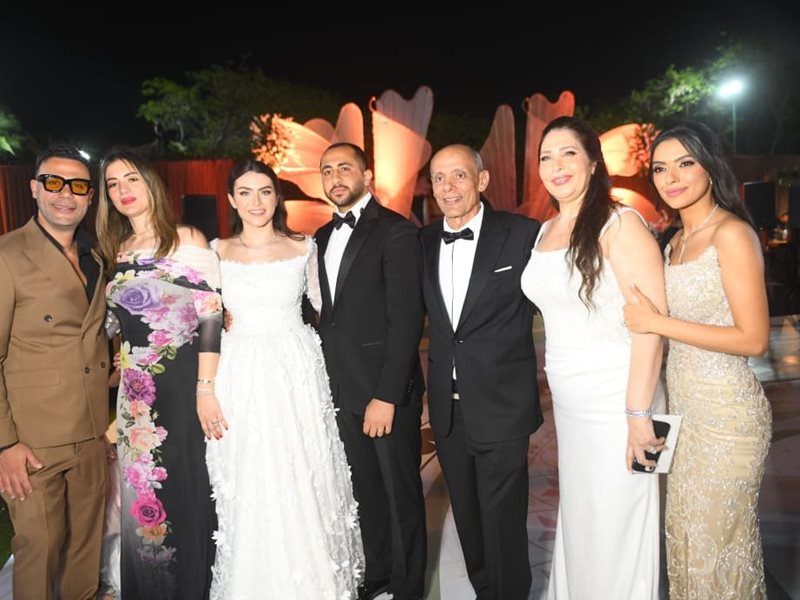 عصام إمام شقيق عادل