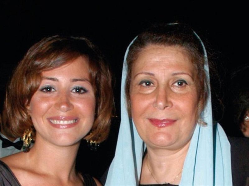 منة شلبي ووالدتها