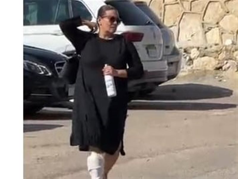 المخرجة كاملة ابو