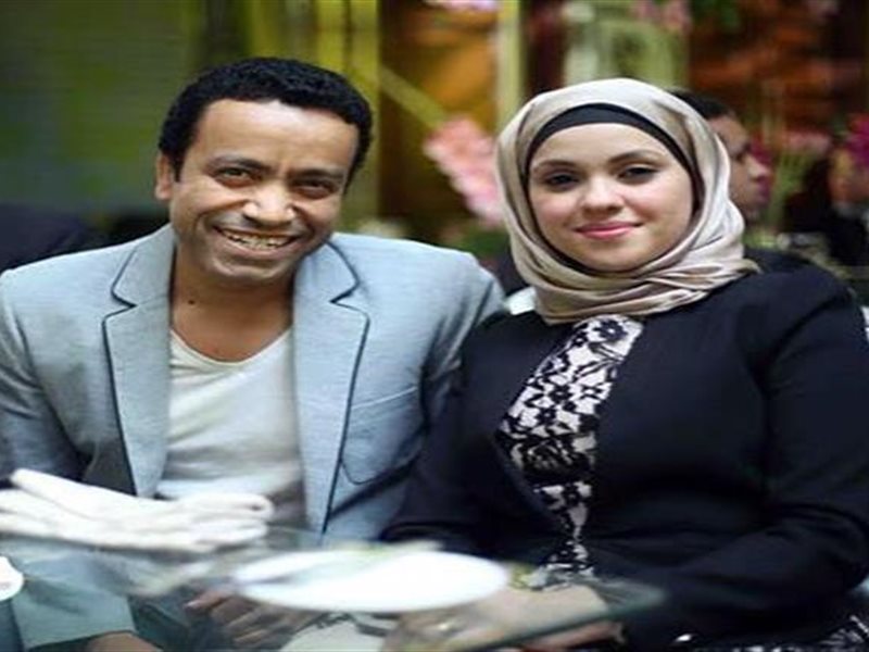 سامح حسين زوجته