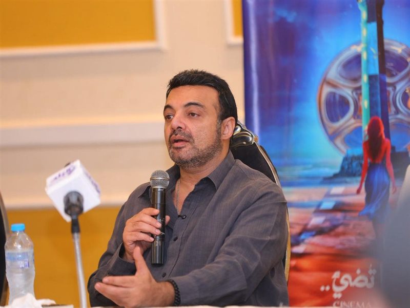 عمرو محمود ياسين