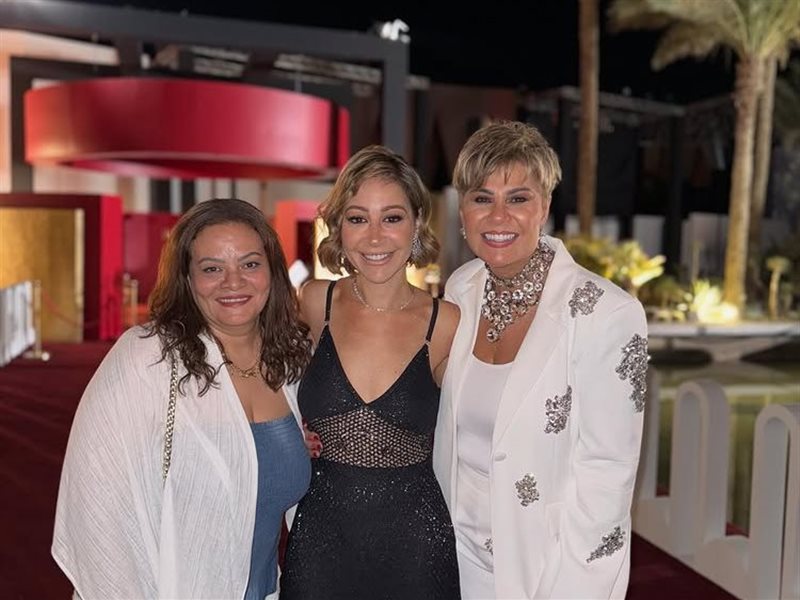 رسالة مفيدة شيحة لمنة شلبي بعد تكريمها بالجونة.. تعرف عليها