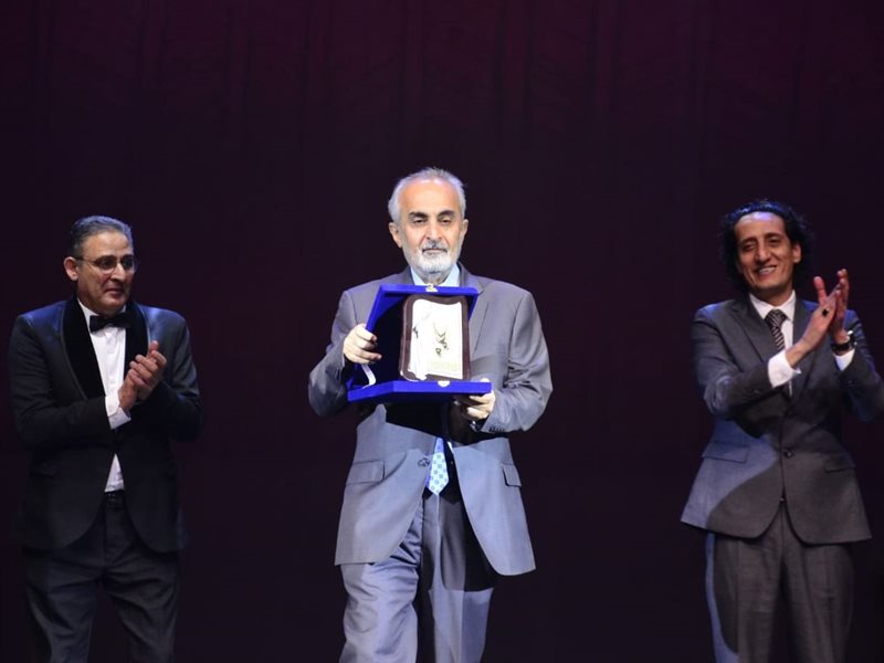 تكريم المنتج صادق الصبّاح في ختام مهرجان نقابة المهن التمثيلية للمسرح