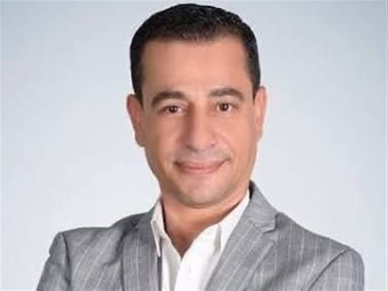 نقابة المهن التمثيلية تهنئ المخرج هشام عطوة برئاسة قطاع المسرح