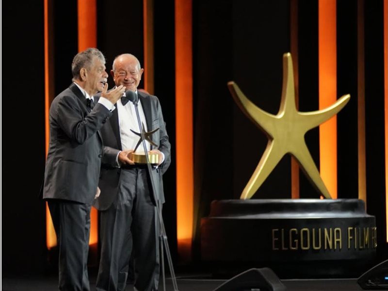 مهرجان الجونة السينمائي يكرم انتشال التميمي منصب مدير مهرجان الجونة السينمائي السابق