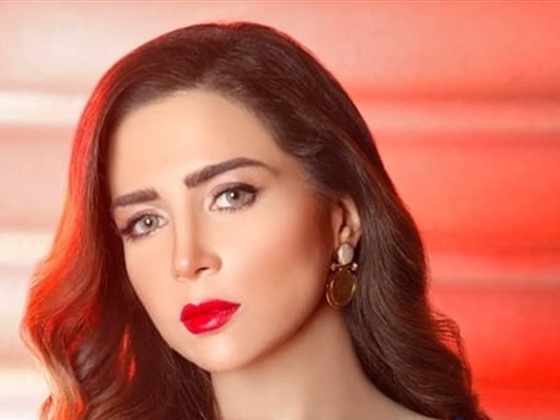 مي عز الدين: بحب الدراما أكتر من السينما لأنها بتخليني أعيش الدور
