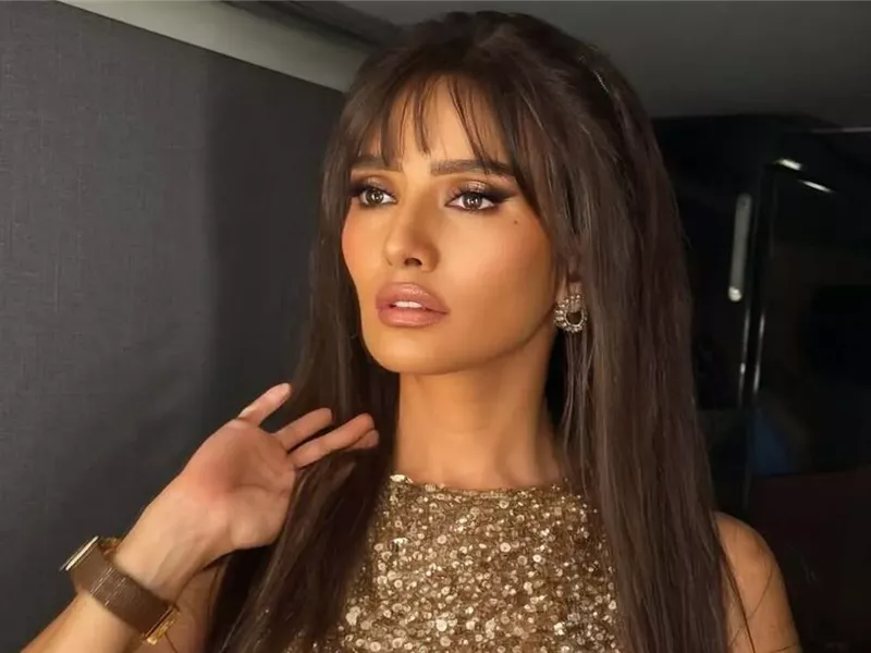 بتعرج وركبتها مشروخة.. إصابة زينة أثناء تصوير مسلسل ورد وشوكولاتة