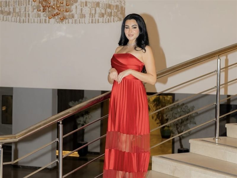 بالأحمر.. ميرهان حسين تخطف أنظار جمهورها في أحدث ظهور لها عبر إنستجرام