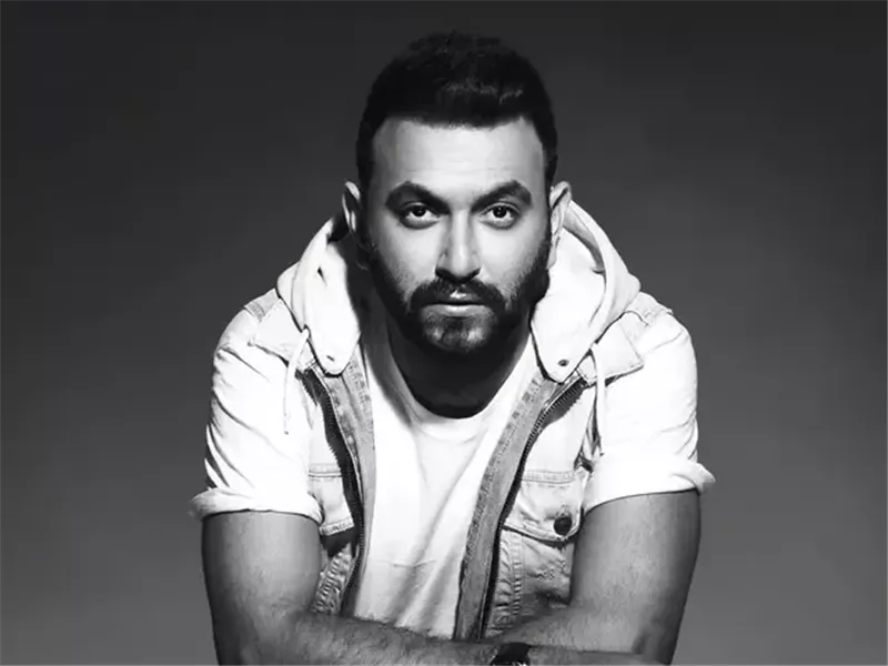 كريم محسن يحذر من حسابات تنتحل شخصيته ويؤكد اتخاذ إجراءات قانونية