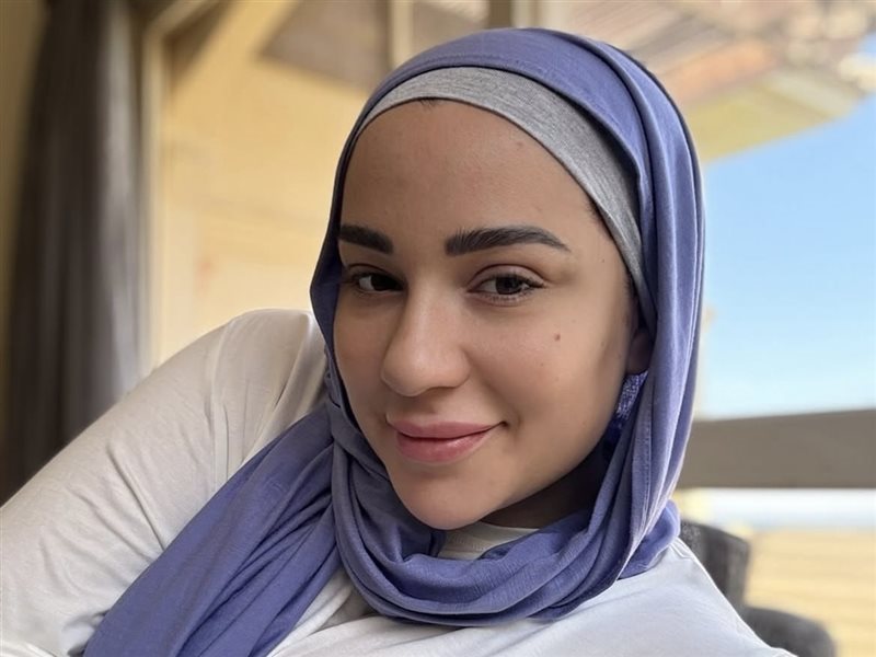 أسما شريف منير: 