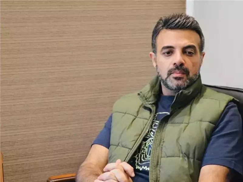 عمرو محمود ياسين 