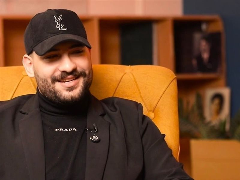 مسلم يثير الجدل: طلقت زوجتي على الهواء وأتمنى الزواج من هيفاء وهبي