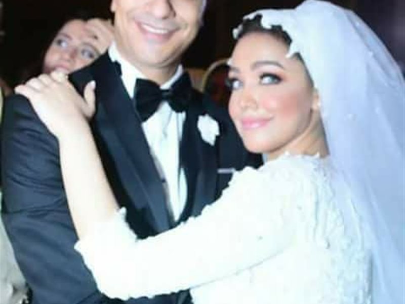 مصطفى أبو سريع وطليقته