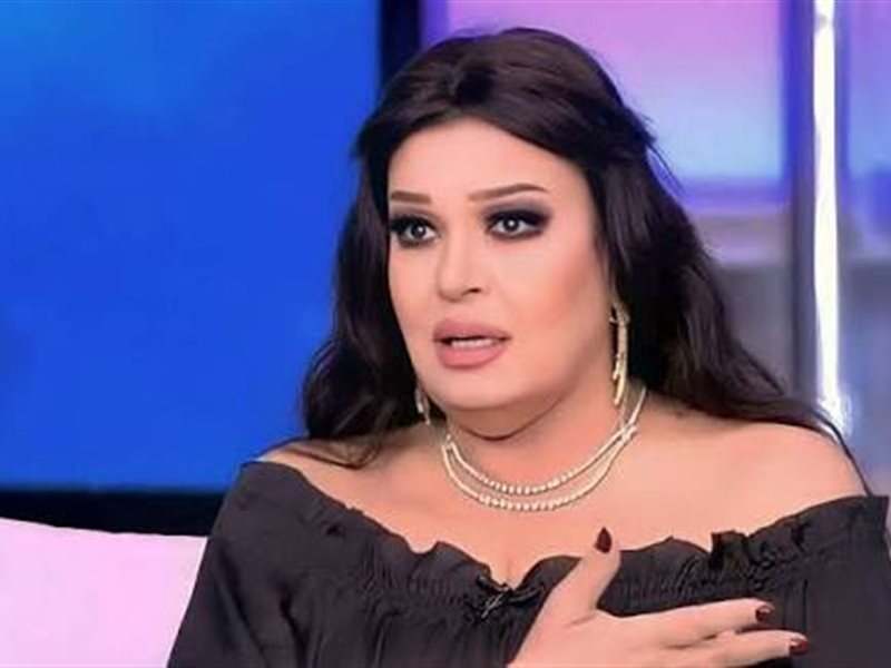 فيفي عبده عن أزمة شيرين عبد الوهاب: العين بتعمل أكتر  من كده