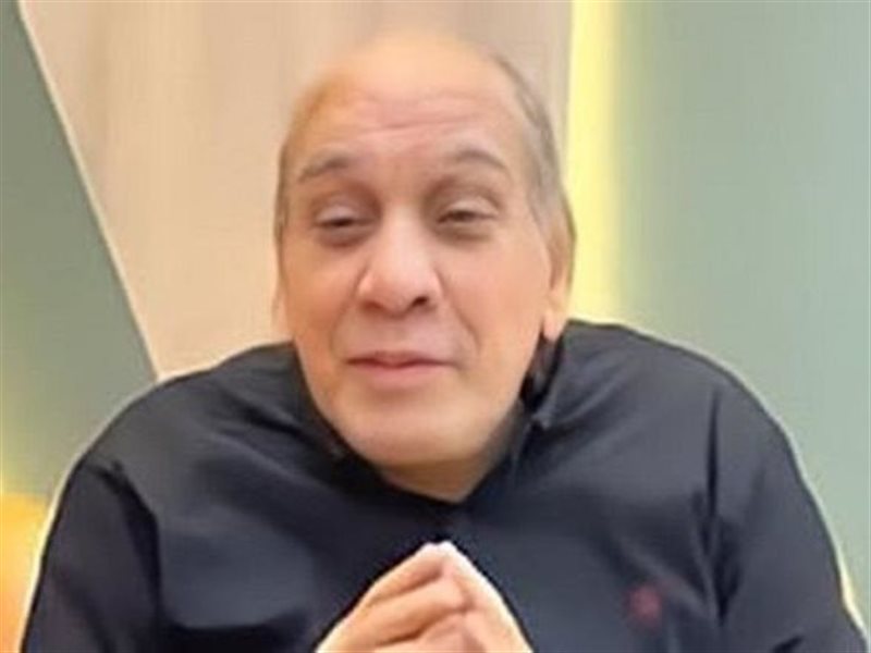 غدًا.. منير مكرم يحتفل بخطوبة نجله على فتاة من خارج الوسط الفني