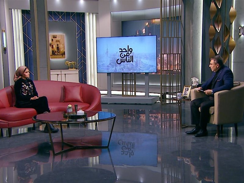 ابنة الفنان أحمد راتب في ضيافة الإعلامي عمرو الليثي.. الليلة 