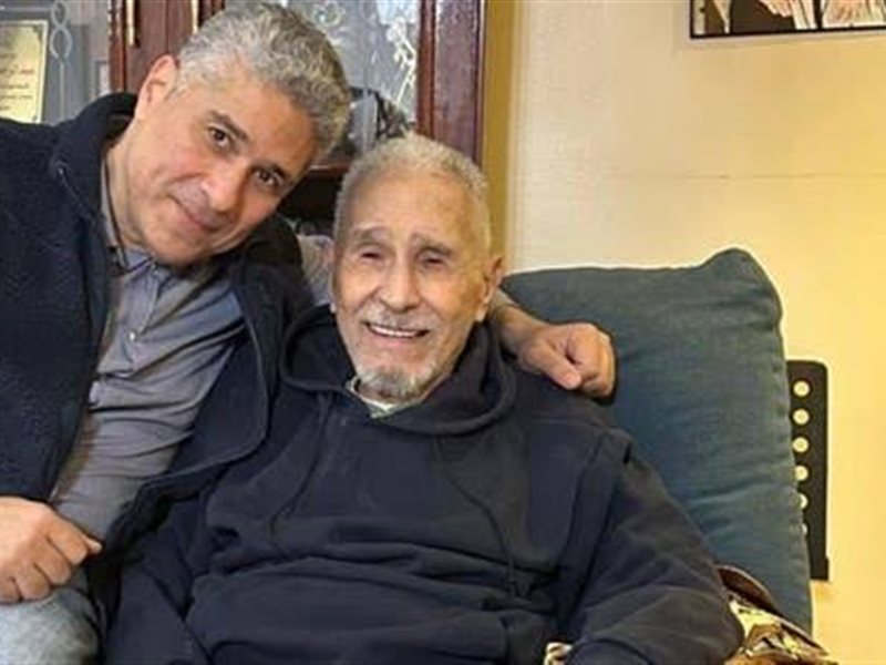 الضرائب ترفع الحجز عن معاش الفنان عبد الرحمن أبو زهرة بعد تدخل وزير المالية