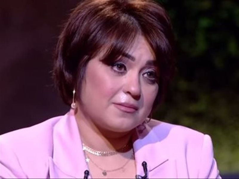 مروة عبد المنعم تتعرض للسرقة.. وتستغيث: 