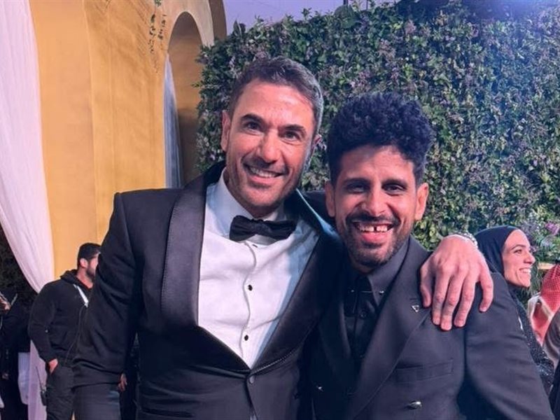 «أوجد 500 اختلاف».. تعليق ساخر من حمدي المرغني على صورته مع أحمد عز