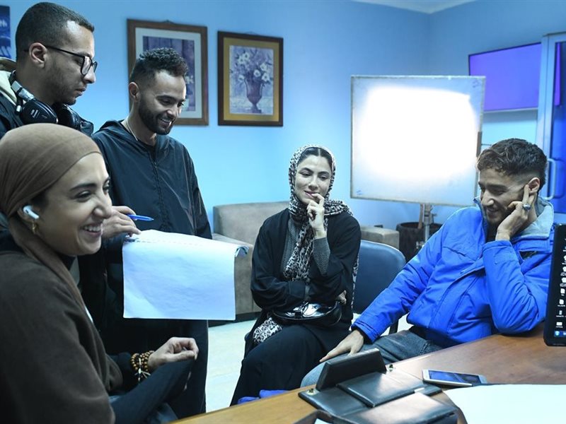 فاطمة عادل وهدى المفتي وأحمد مالك 