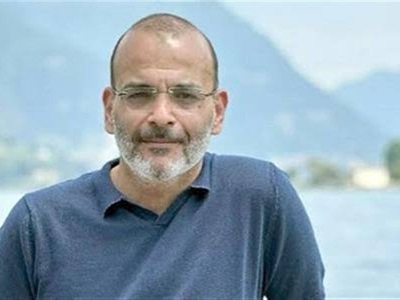 أيمن بهجت قمر 