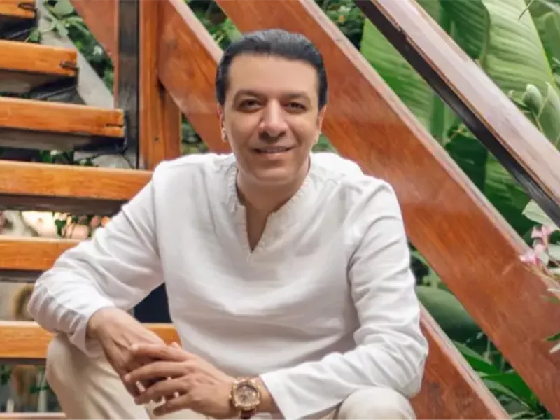 مصطفى كامل: اتعرض عليا رشوة 2 ونص مليون جنيه.. واختفلت مع ويجز لأني مكنتش فاهم فنه