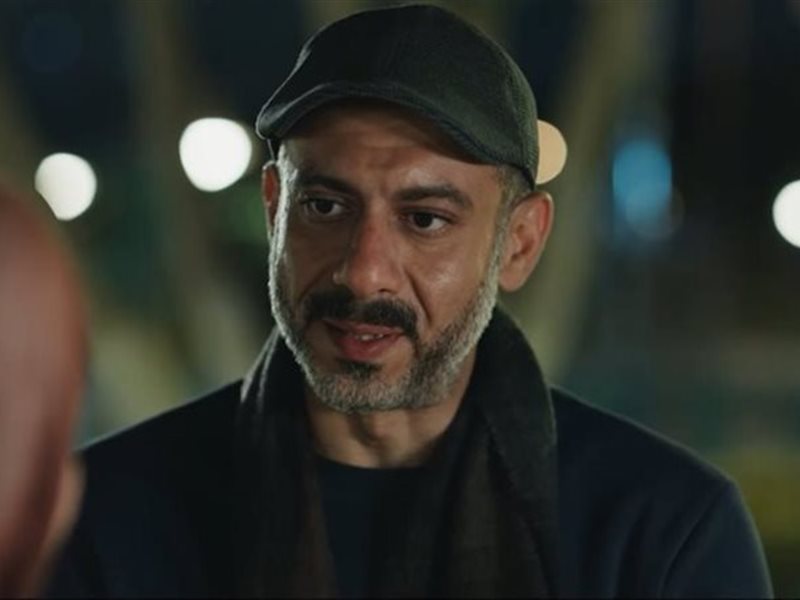 مشهد من مسلسل أب ولكن 