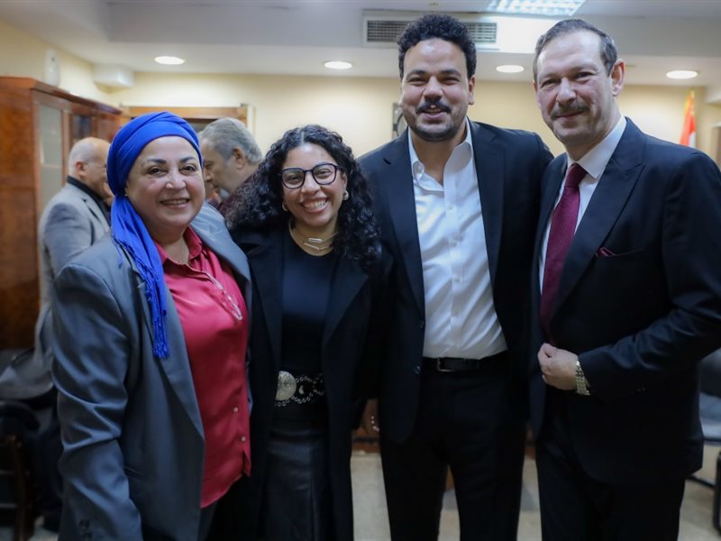 دكتورة نبيلة حسن والدكتور أيمن الشيوي ومصطفى غريب 