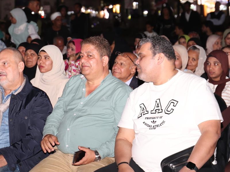 خالد الصاوي وأحمد فتحي أثناء عرض فيلم الفرح 