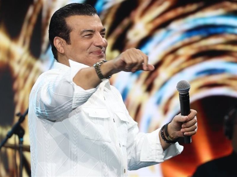 إيهاب توفيق 