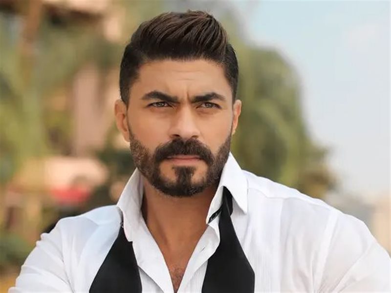 “حبيبي يا بابا وحشتني”.. خالد سليم يحيي ذكرى ميلاد والده بصورة له من الطفولة