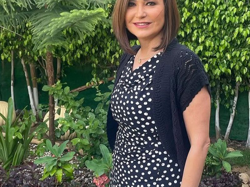 الإعلامية دينا رامز