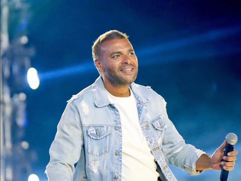 حضور جماهيري ضخم لحفل رامي صبري بالمعادي