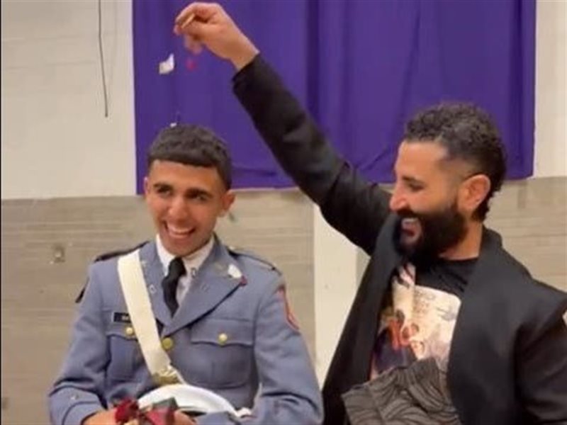 أحمد سعد وابنه 