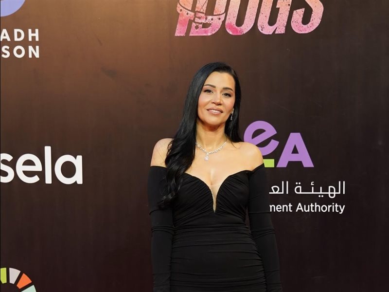 بتول عرفة تشيد بـ 