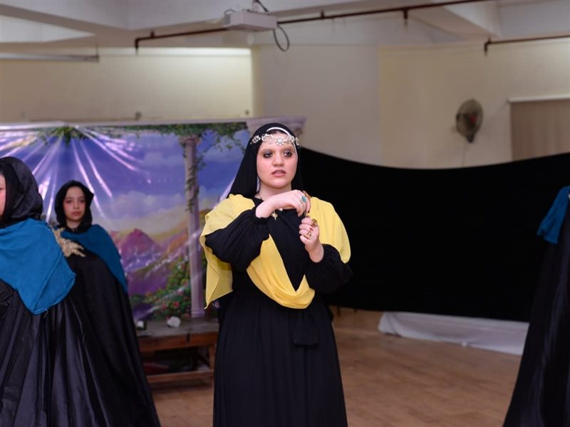 «أورفيوس.. أسطورة اللحن الأخير» يخطف الأضواء على مسرح كلية التربية النوعية بطنطا