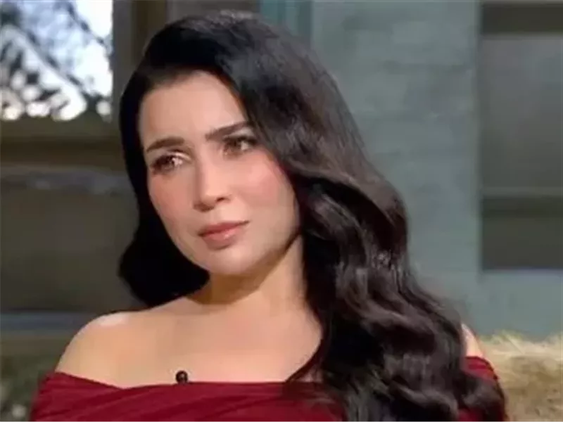 مي عز الدين
