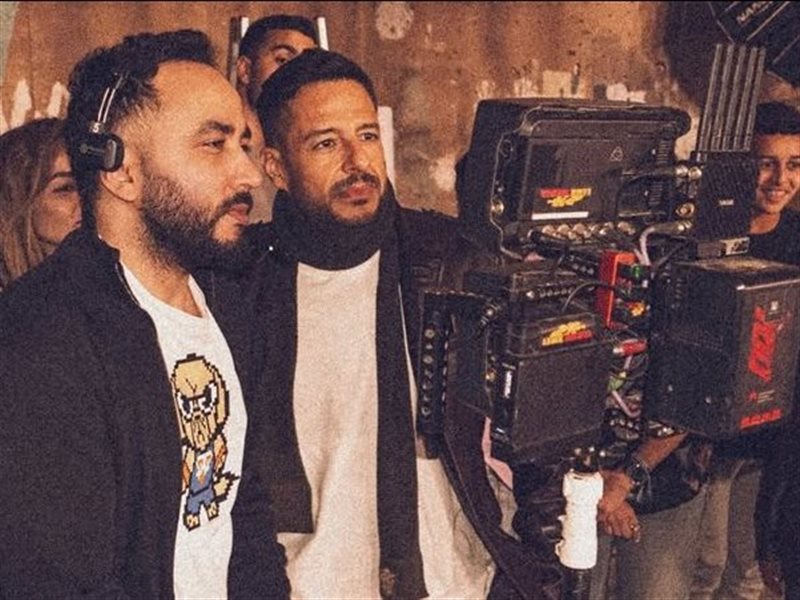 محمد حماقي والمخرج مصطفى عامر