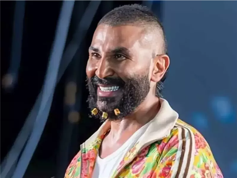 أحمد سعد يفاجئ داعية انتقد مظهره برد غير متوقع 