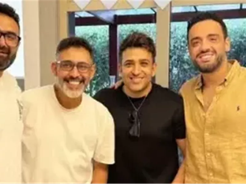 رامي جمال وتامر حسين وعمرو مصطفى