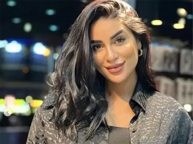 الفنانة چوري بكر