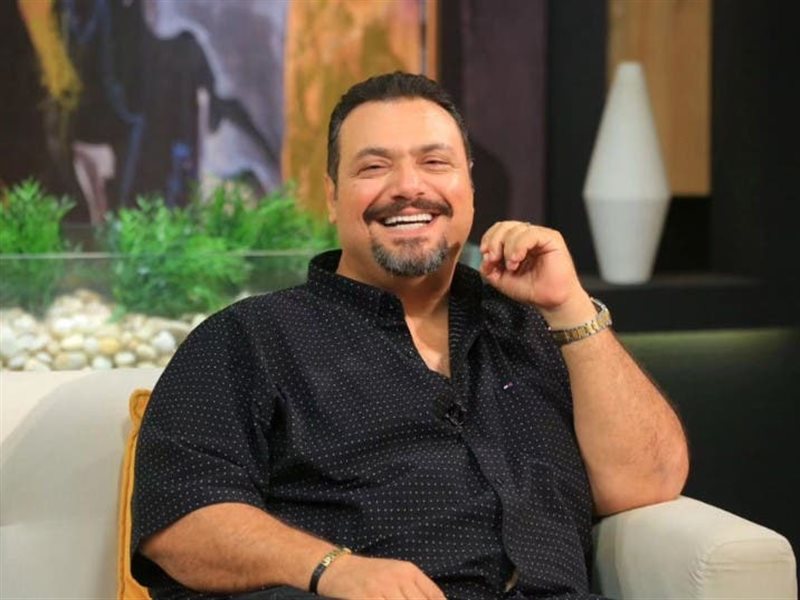 “الدنيا لسه بخير”.. مراد مكرم يشيد بفيديوهات مارك جرجس وتيتا سعاد