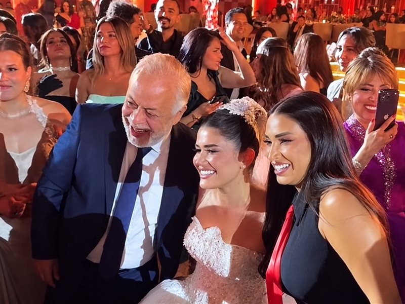 روجينا وأشرف زكي من حفل زفاف ديانا هشام