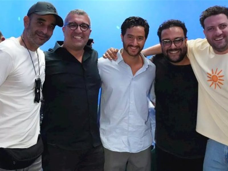 فريق عمل فيلم باسط للعضلات